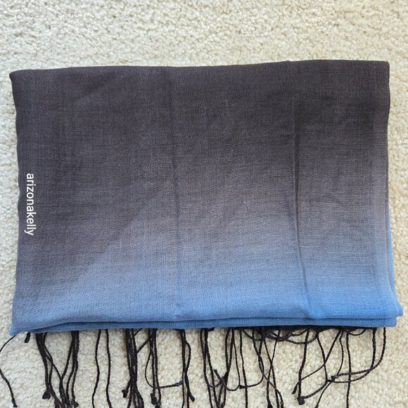 NWOT Eileen Fisher Wool Ombre Lightweight Scarf Blue Gradient - Picture 8 of 8